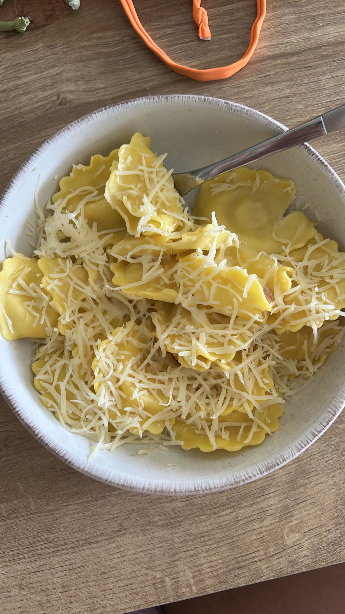 Raviolis au fromage râpé