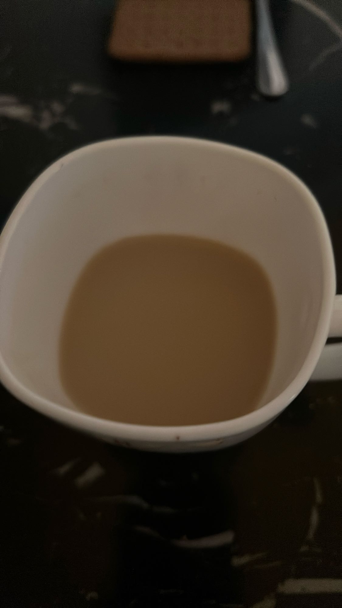 milk tea with biscuit