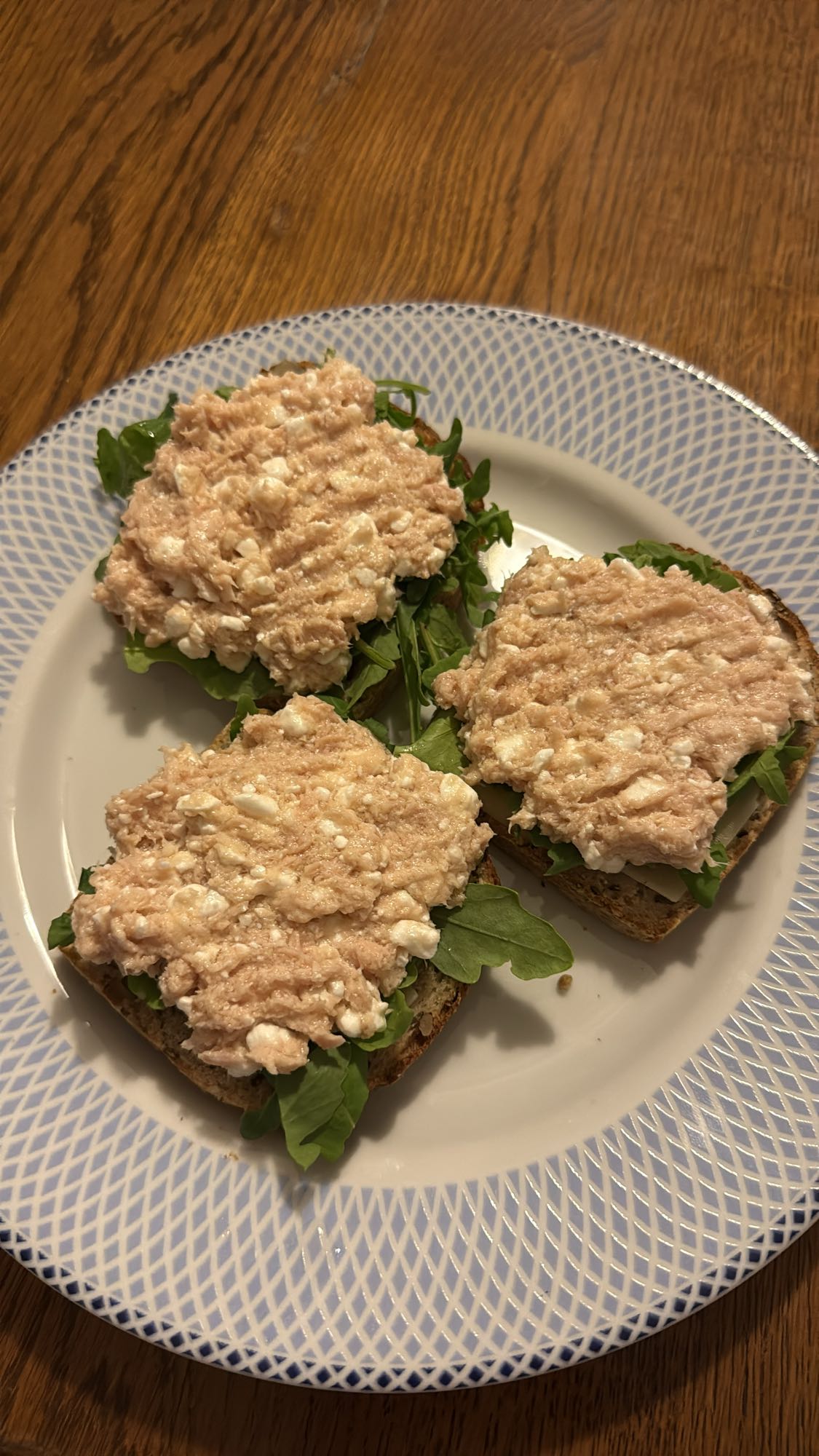 Tuna cottage cheese toast