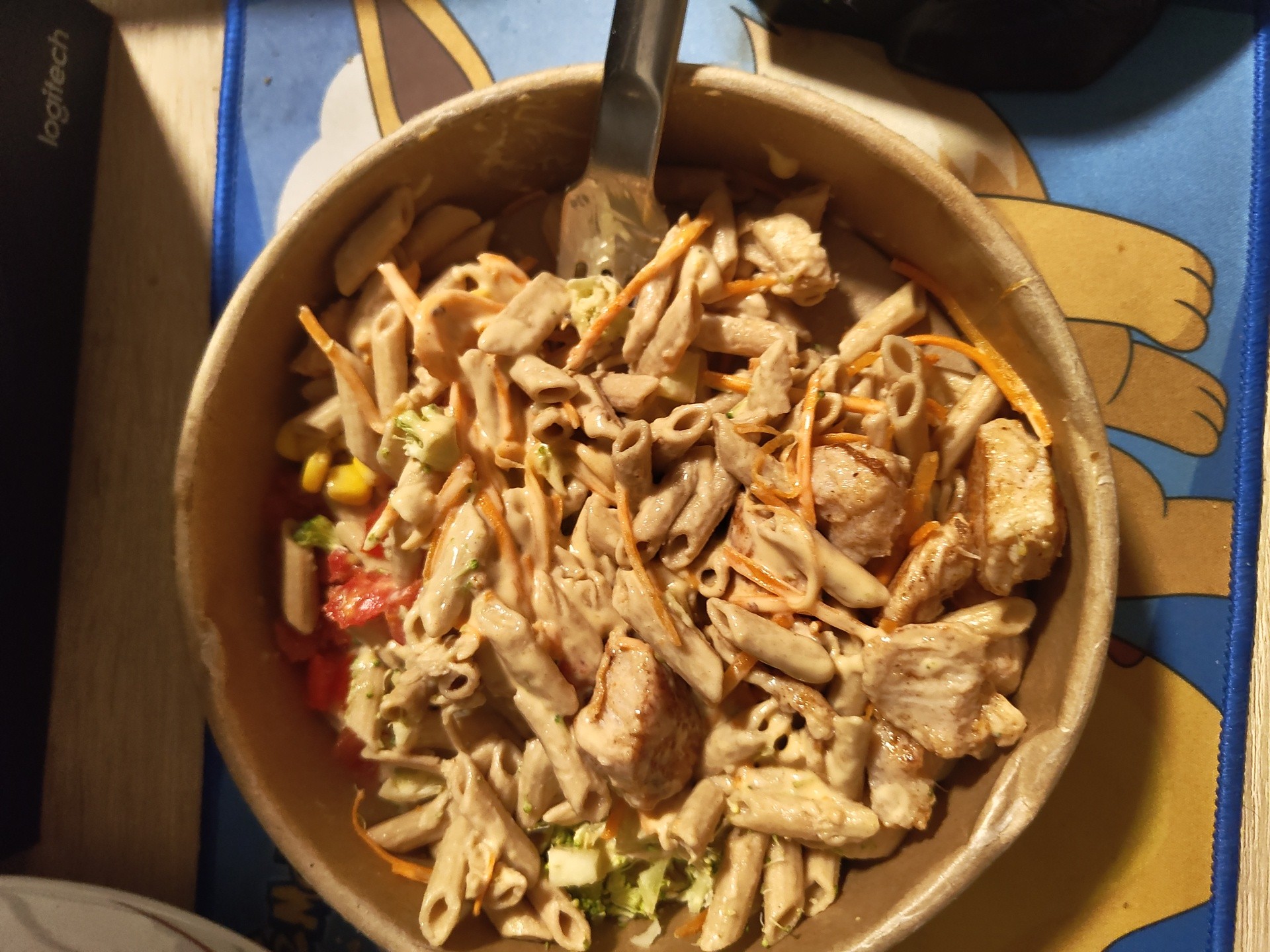 Kip-pasta salade bowl