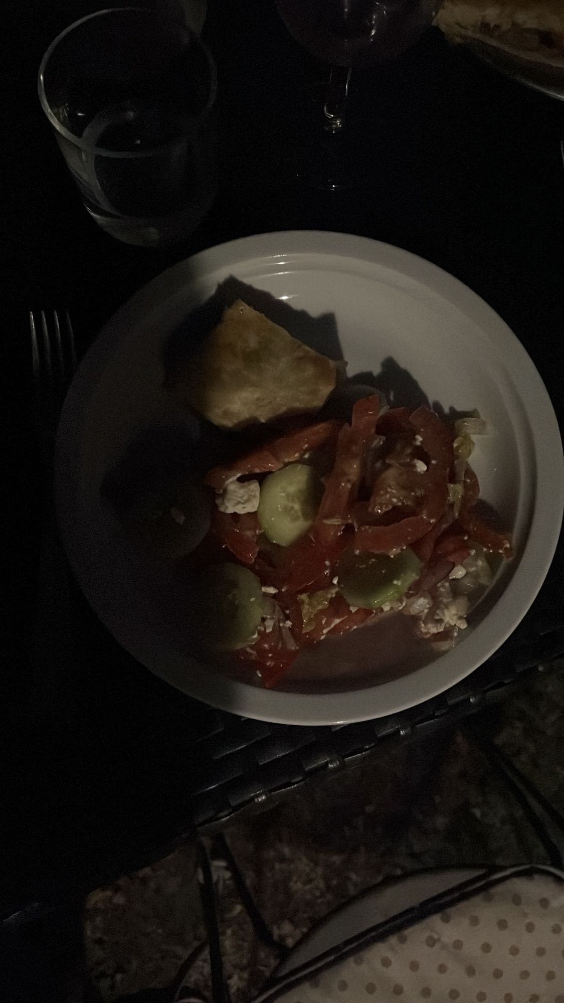 salade grecque et pain