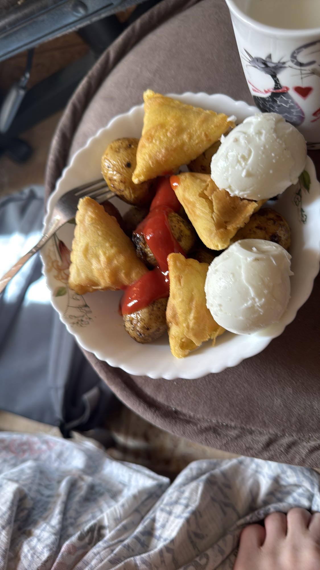 Самосы с картофелем и яйцом