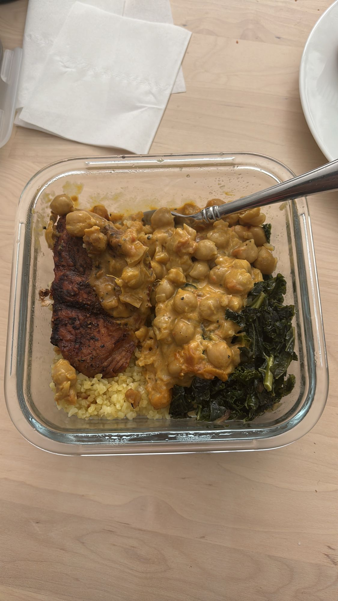 Kyckling med kikärtsgryta