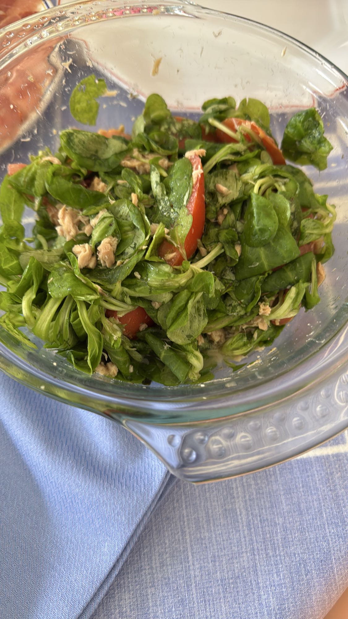 Ensalada de atún y espinaca