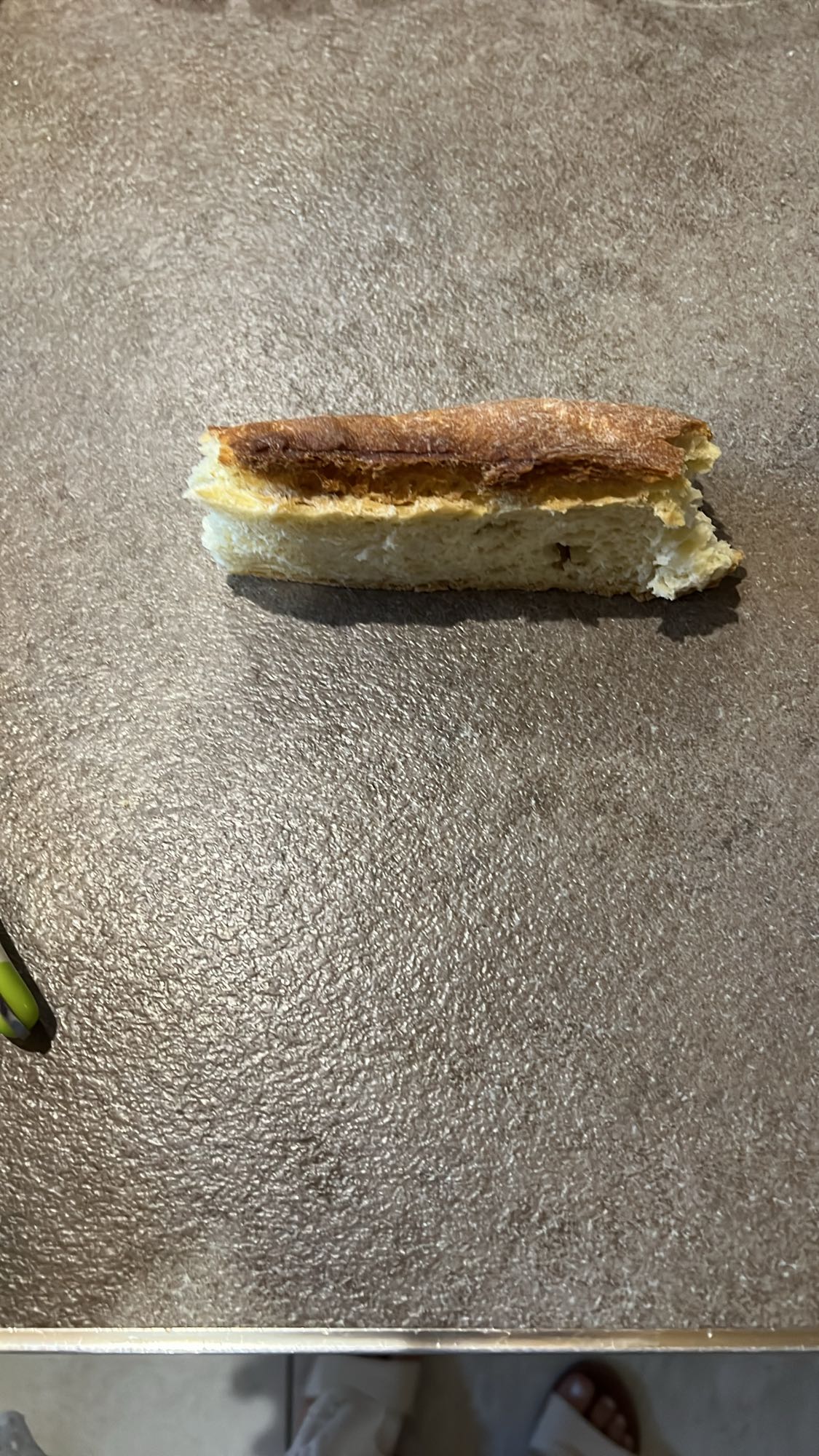 Bucată de pâine albă