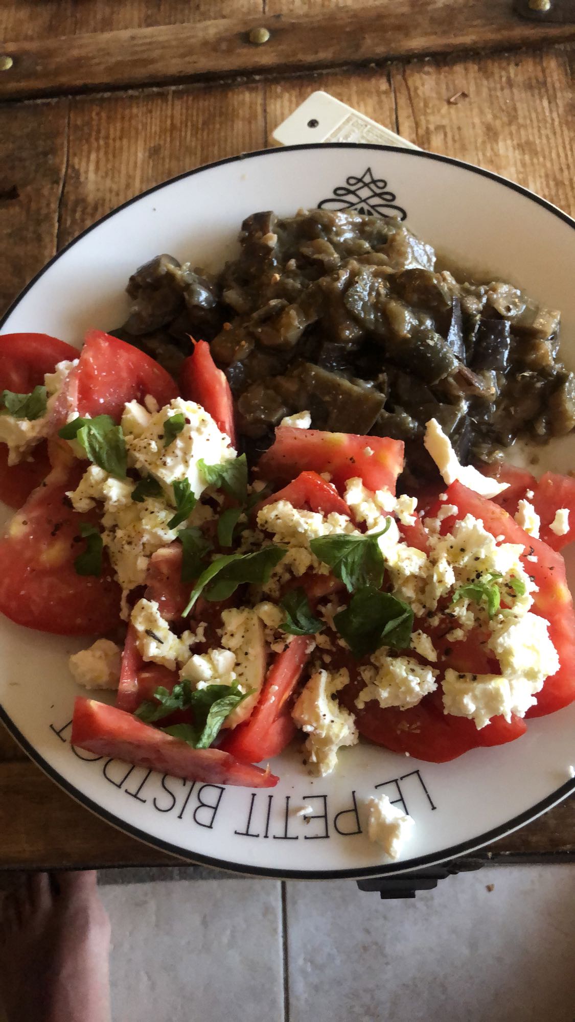 Salade tomate feta aubergine