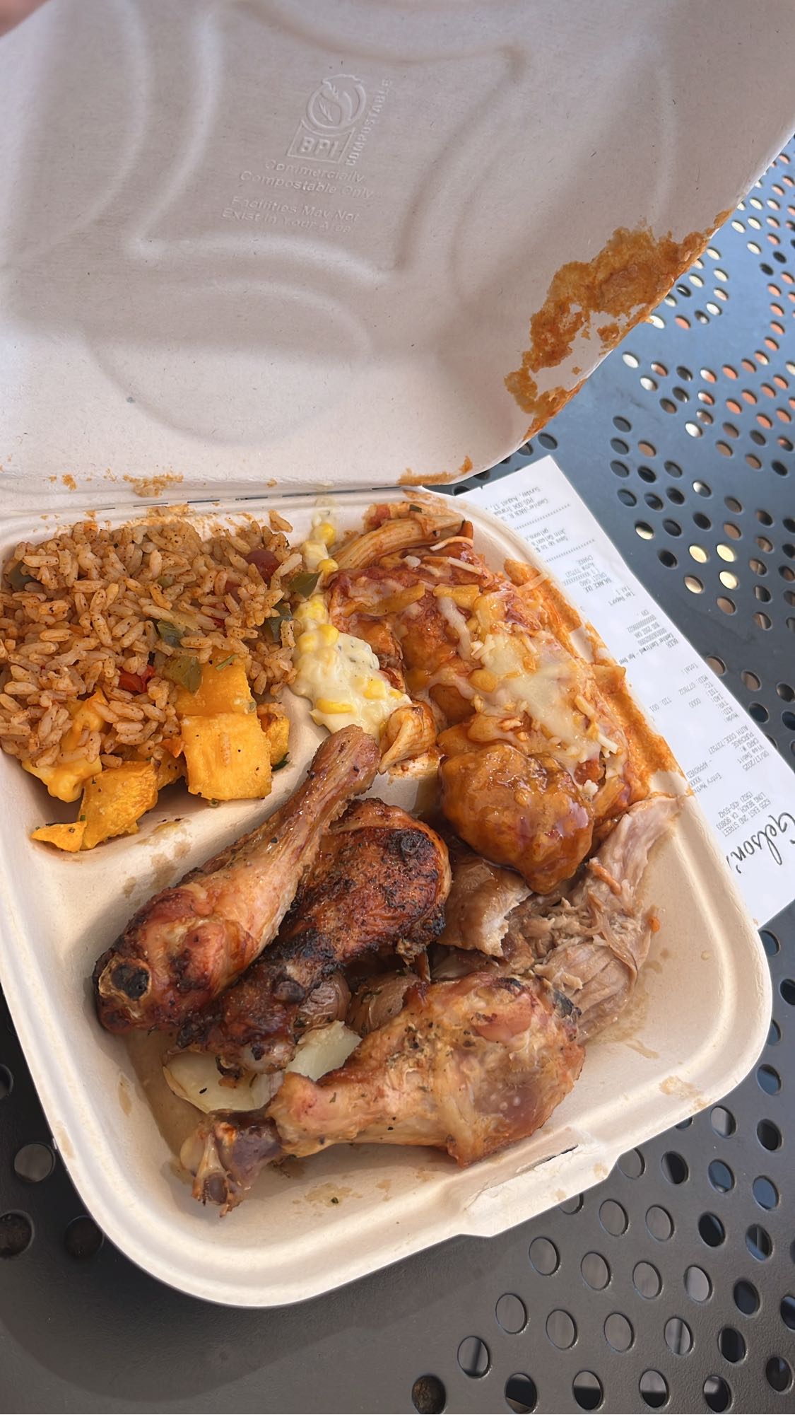 Pollo con arroz y enchilada