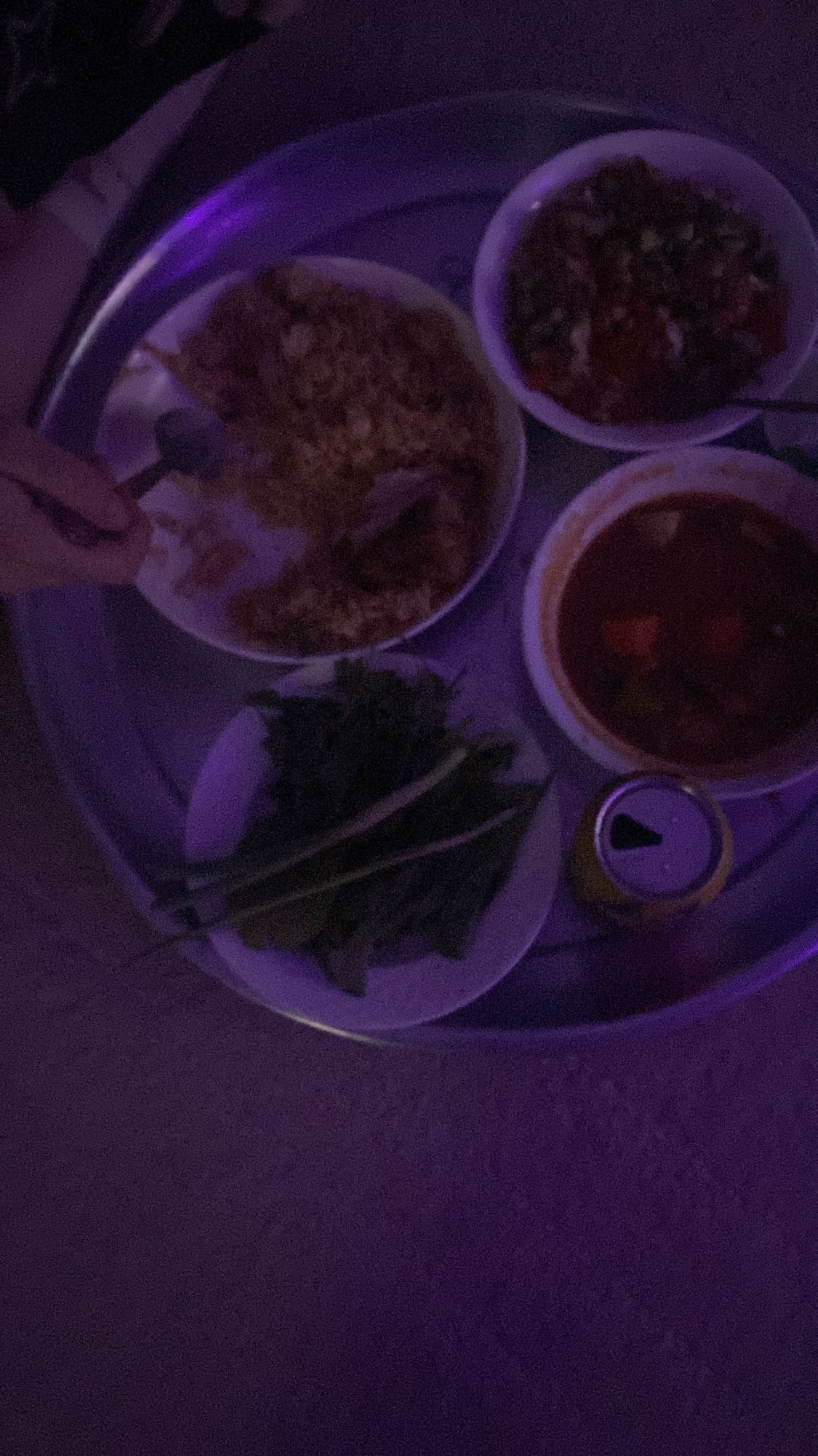 وجبة أرز مع دجاج وخضار