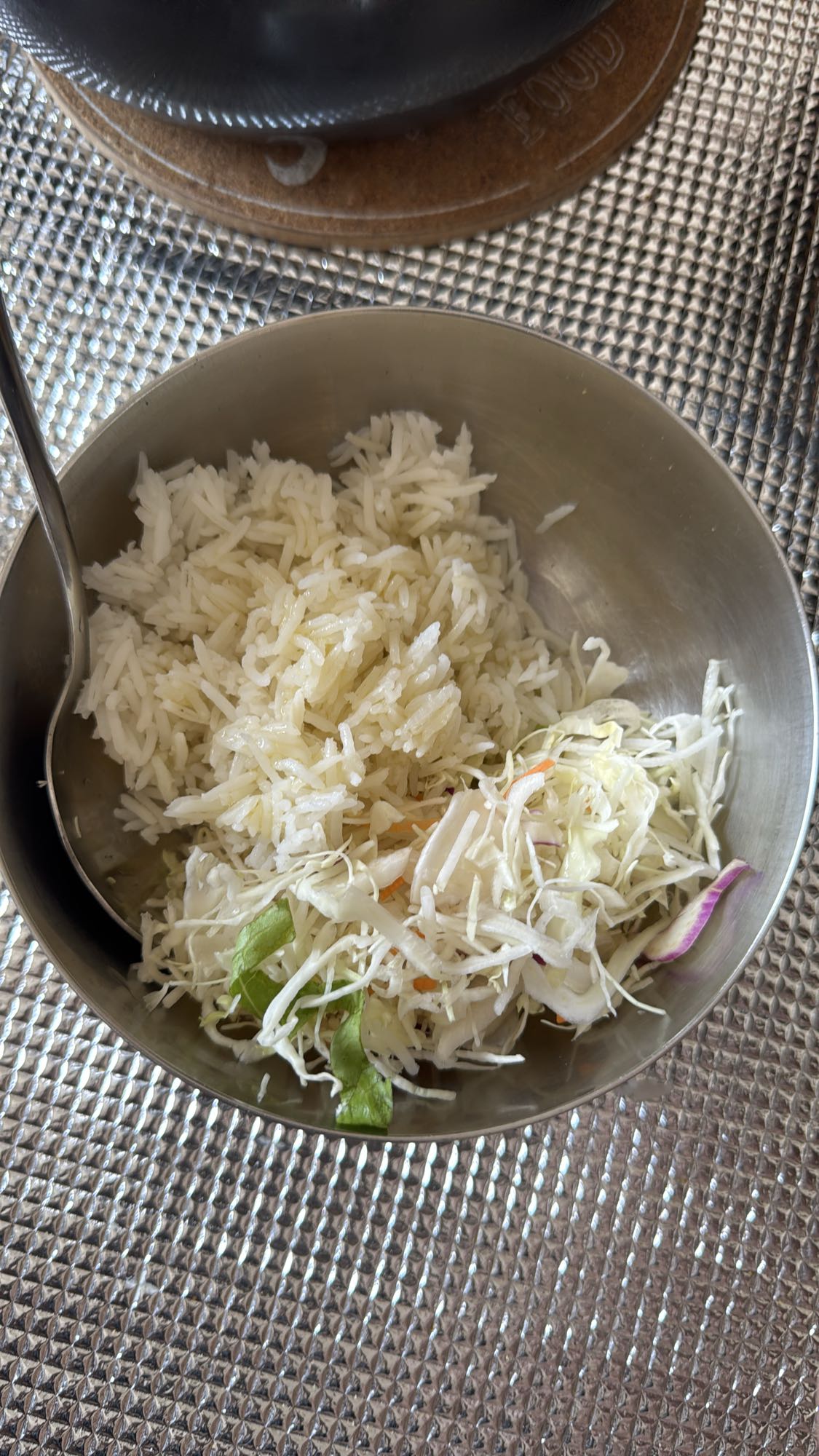 Rice with raw salad