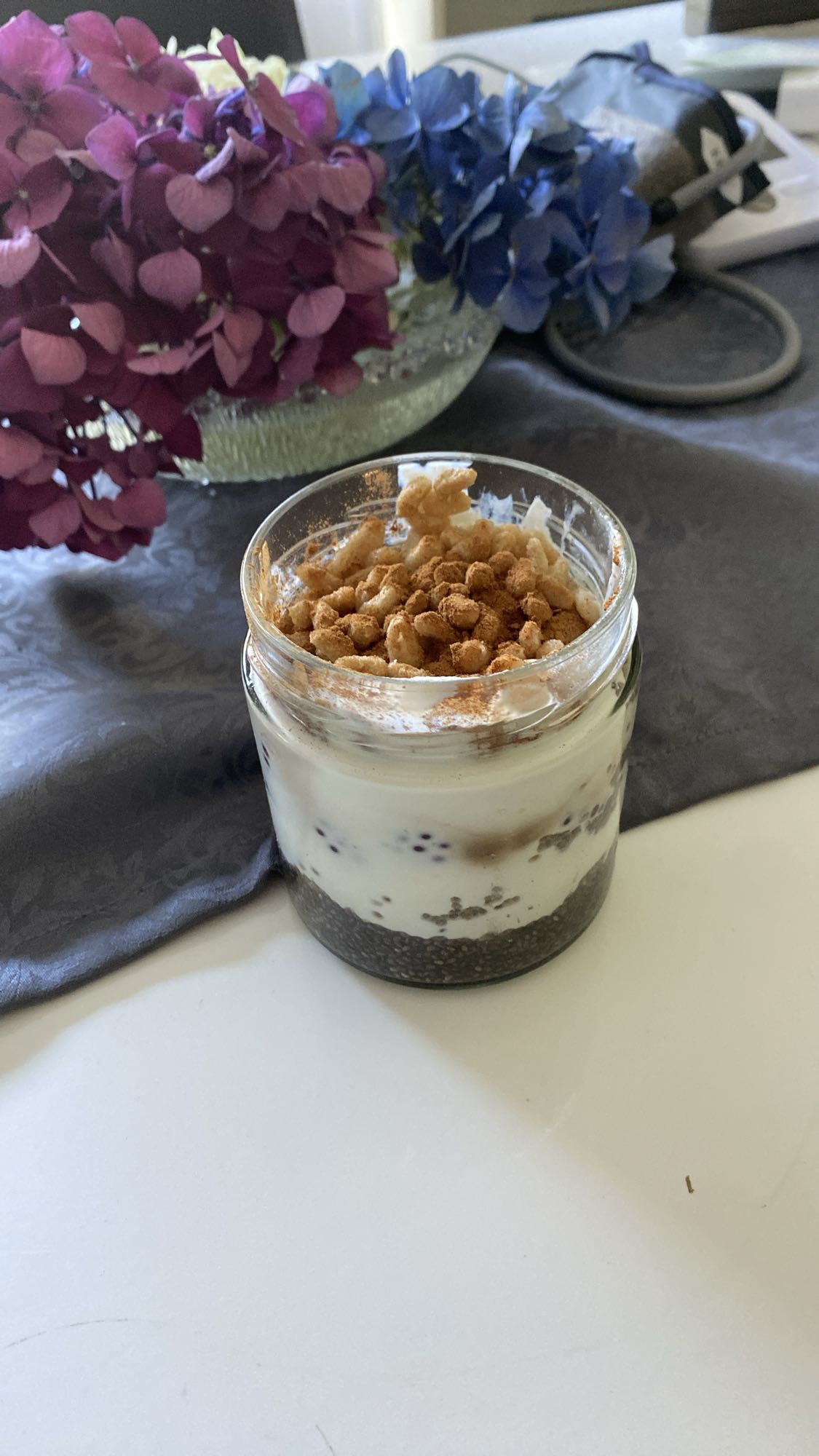 Chiapudding mit Joghurt