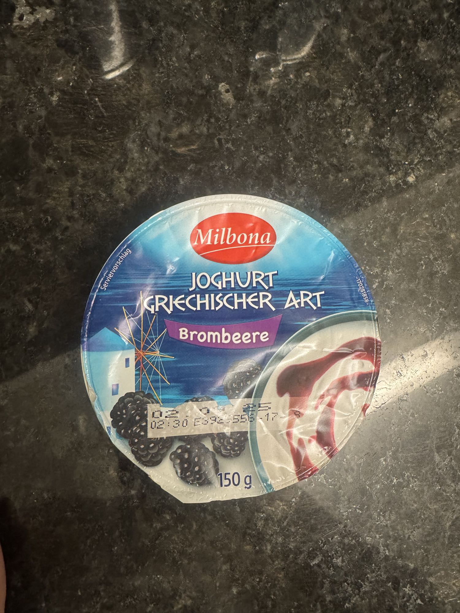 Griechischer Joghurt Brombeere