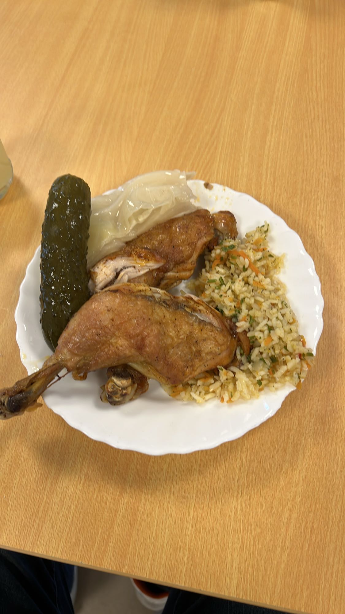 Pui cu orez și murături