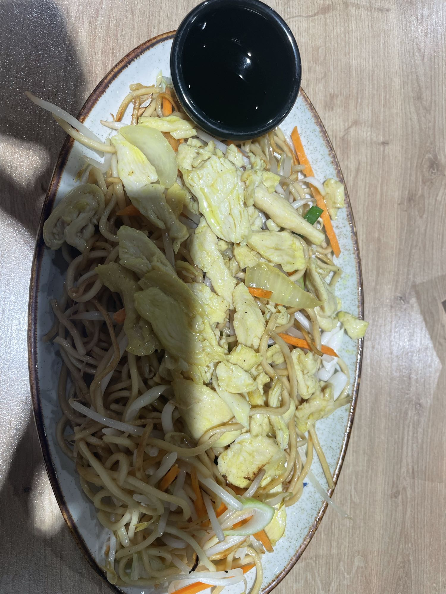 Kip noedels met groenten