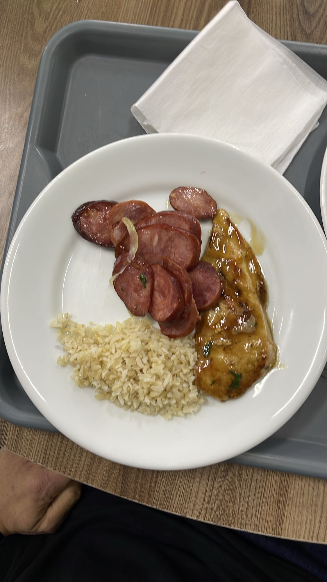 Arroz, frango e linguiça