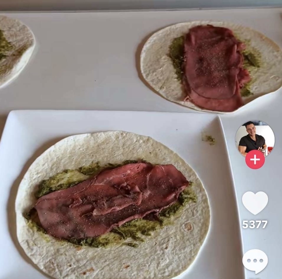 Wrap met rosbief en pesto