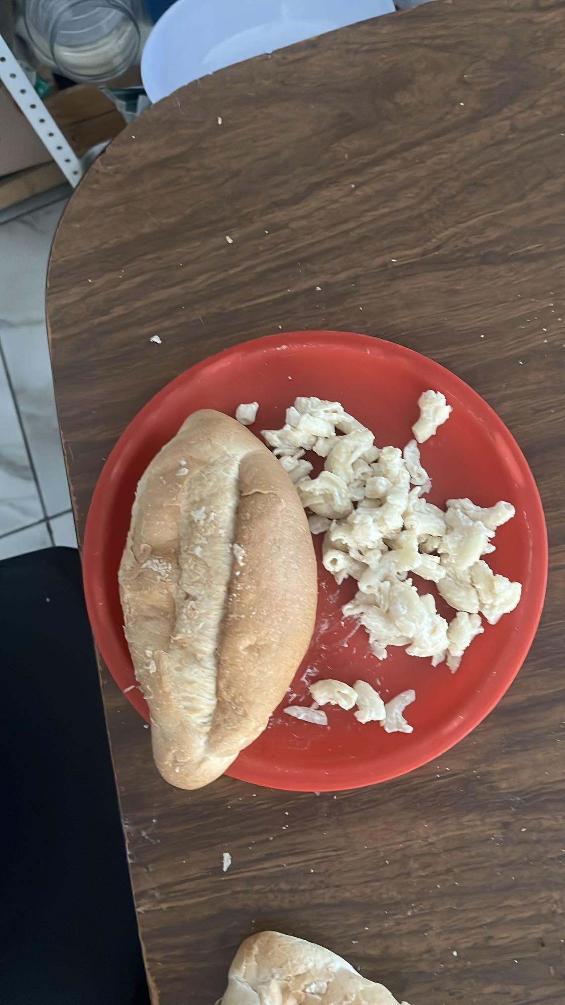Pan con pasta cremosa