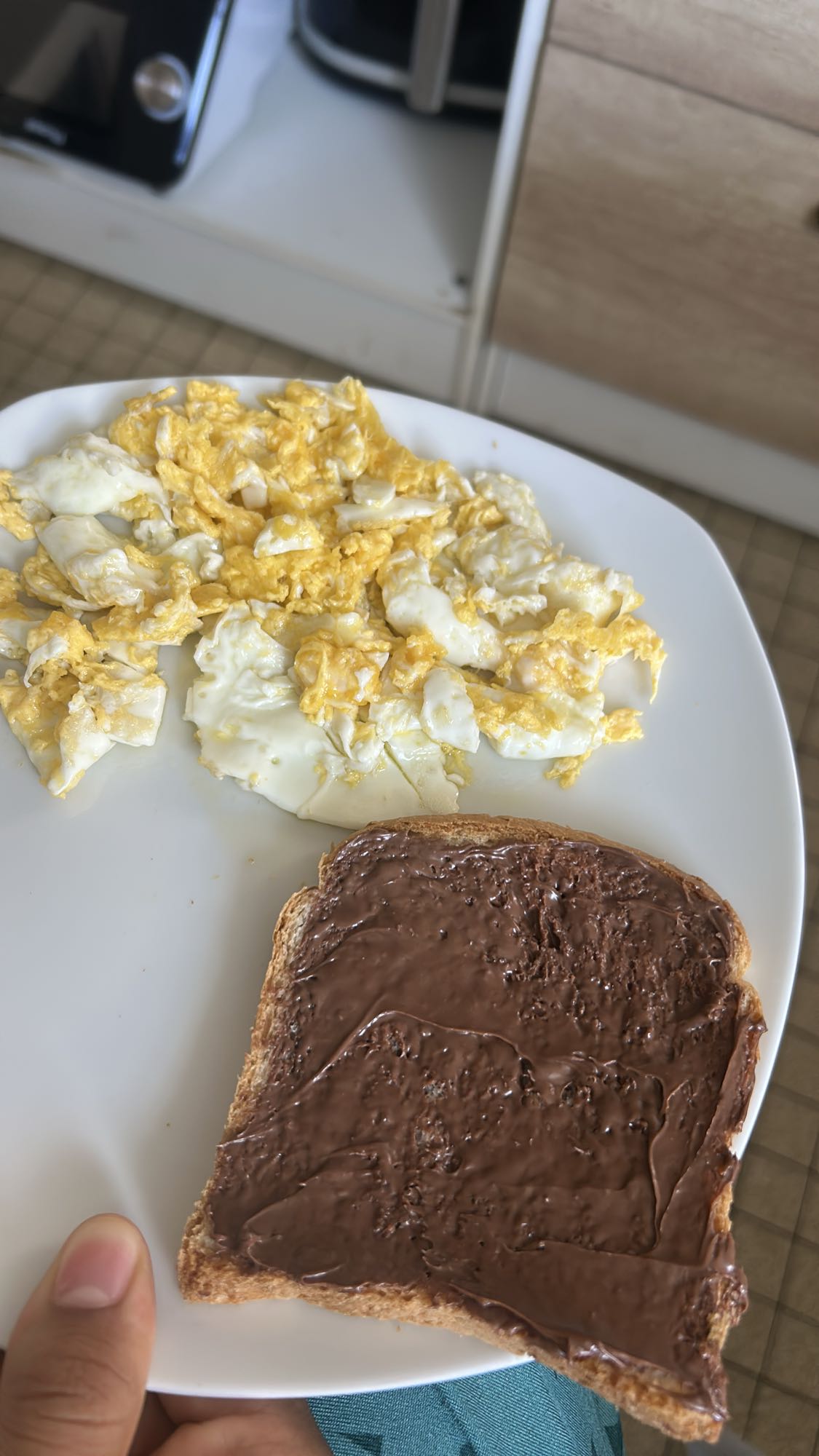Oeufs et tartine choco