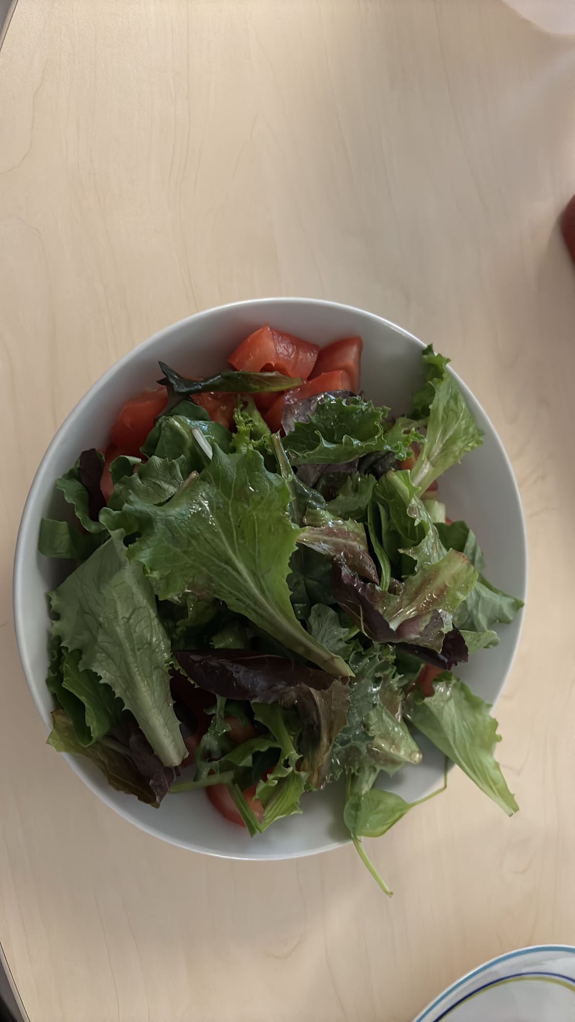 Salade verte et tomate