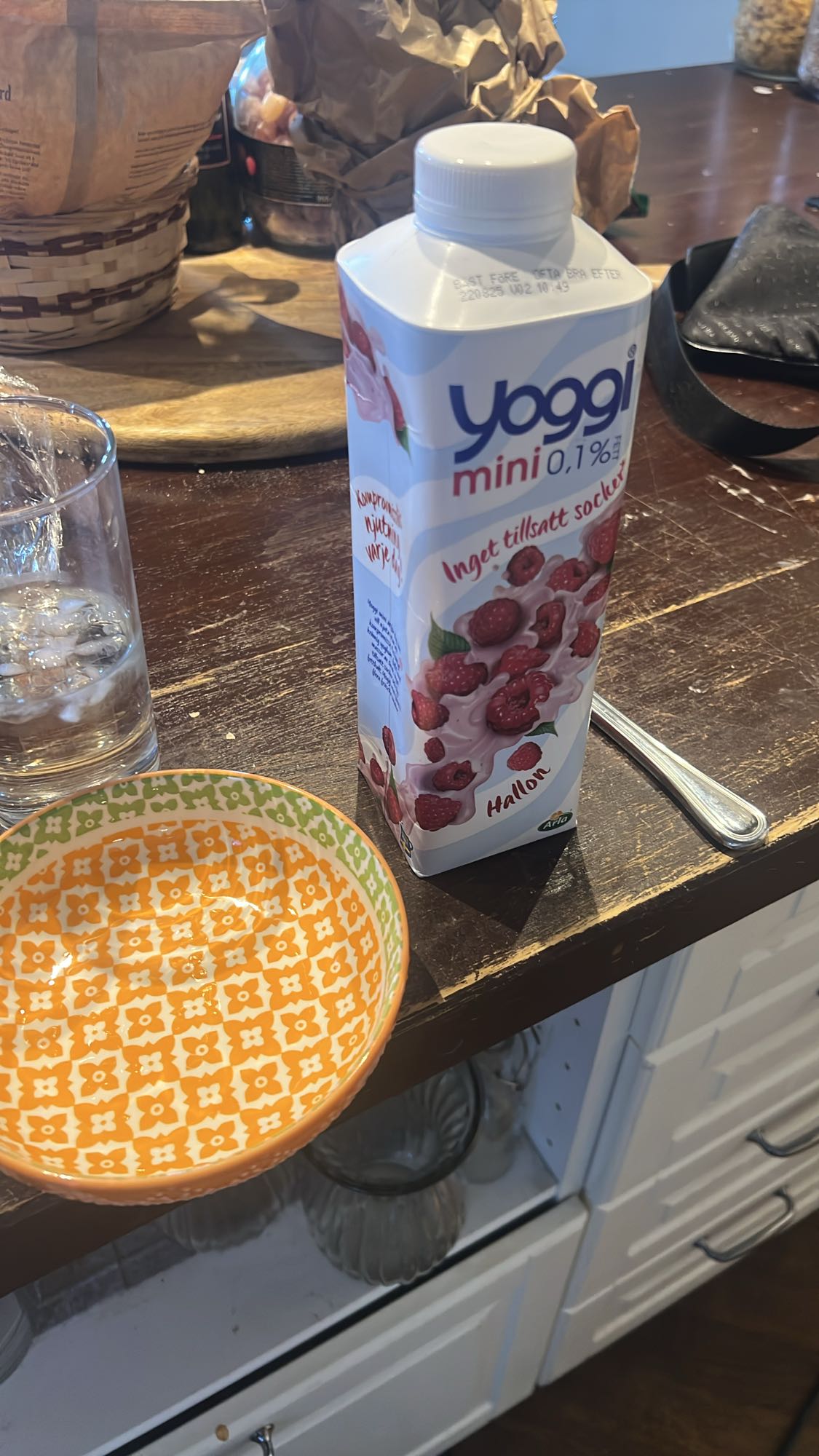 Hallonyoghurt