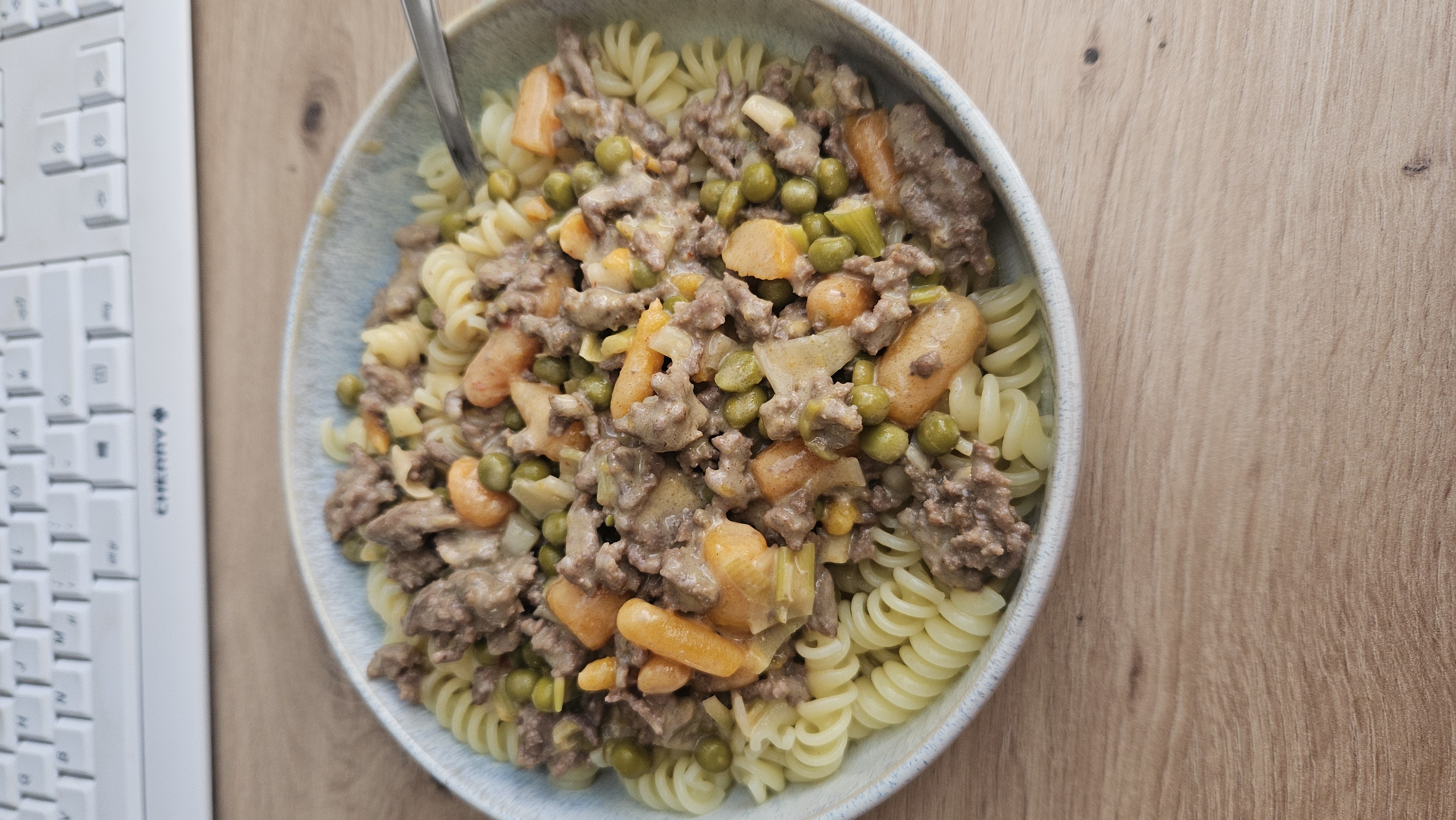 Pasta mit Hackfleisch und Gemüse