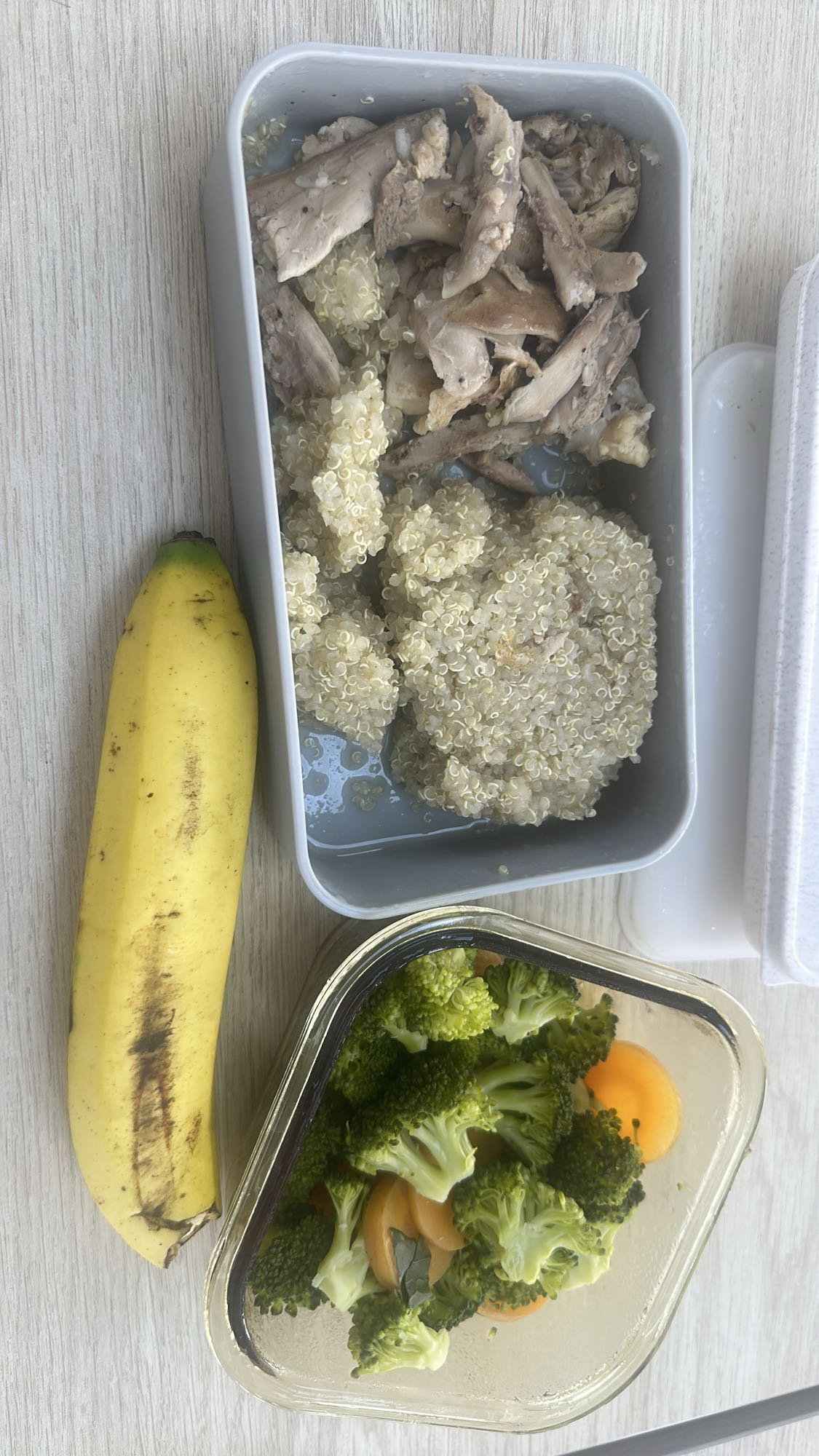 Pollo, quinoa y verduras
