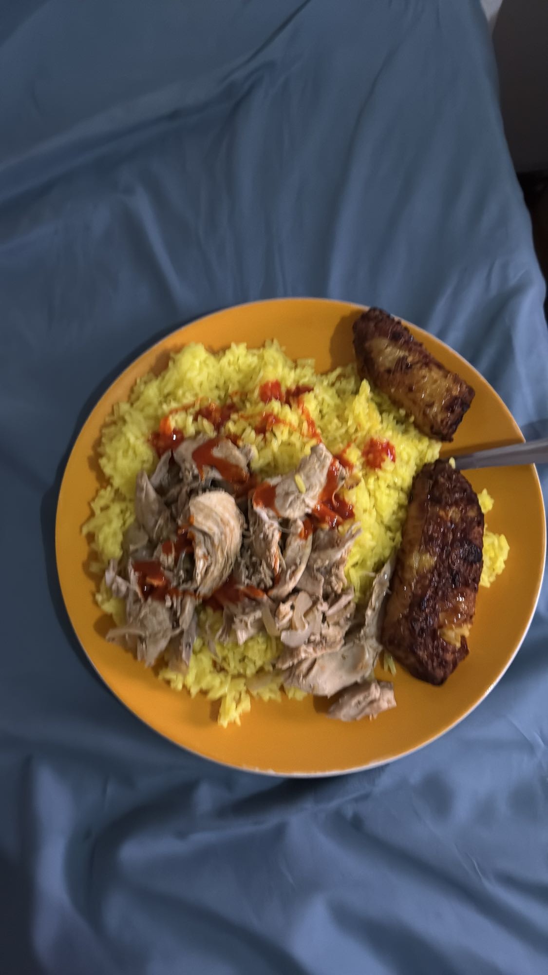 arroz amarillo con pollo y plátano