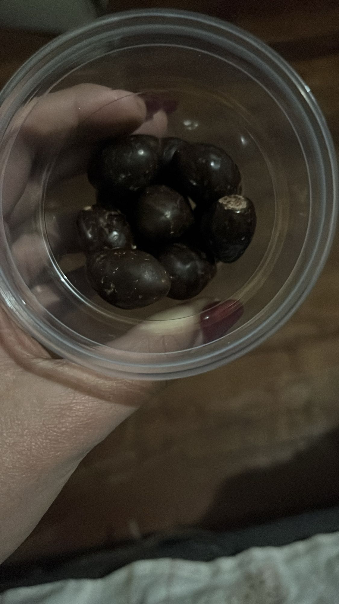 nueces cubiertas de chocolate