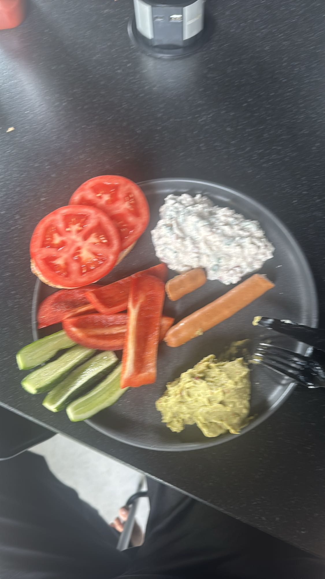 Talerz warzyw z dipami