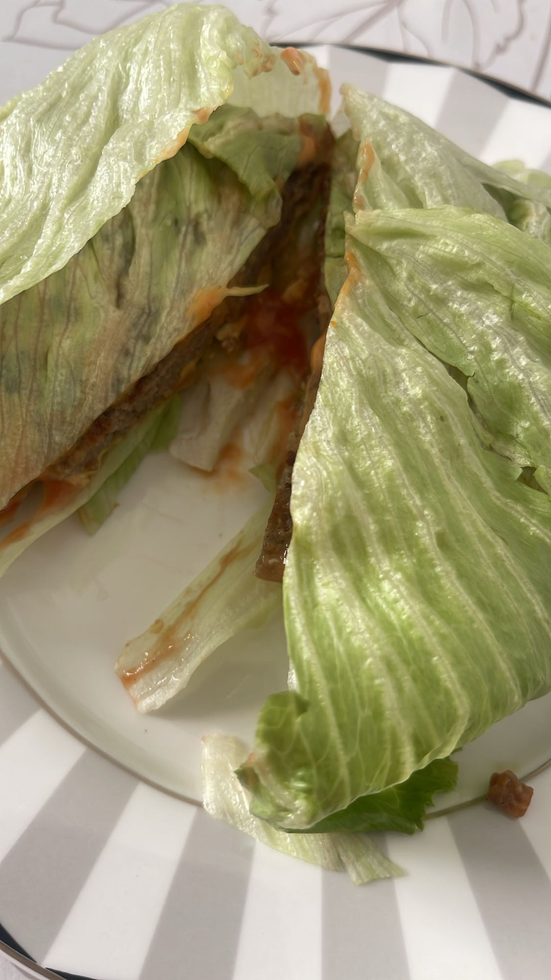 Lettuce Wrapped Burger