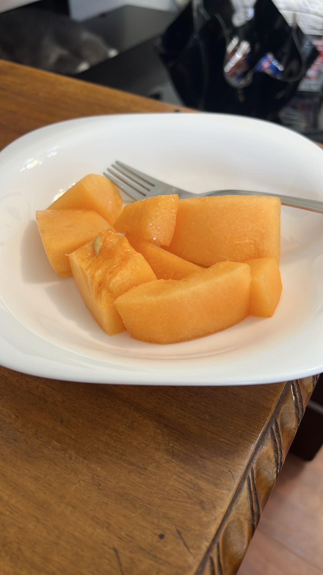 Cantaloupe slices