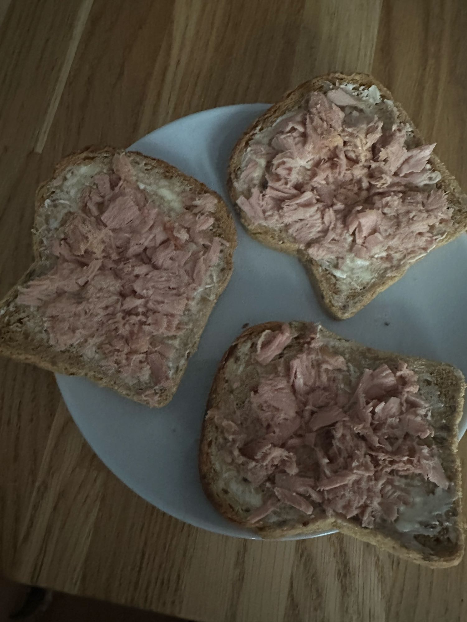 Kanapki z tuńczykiem