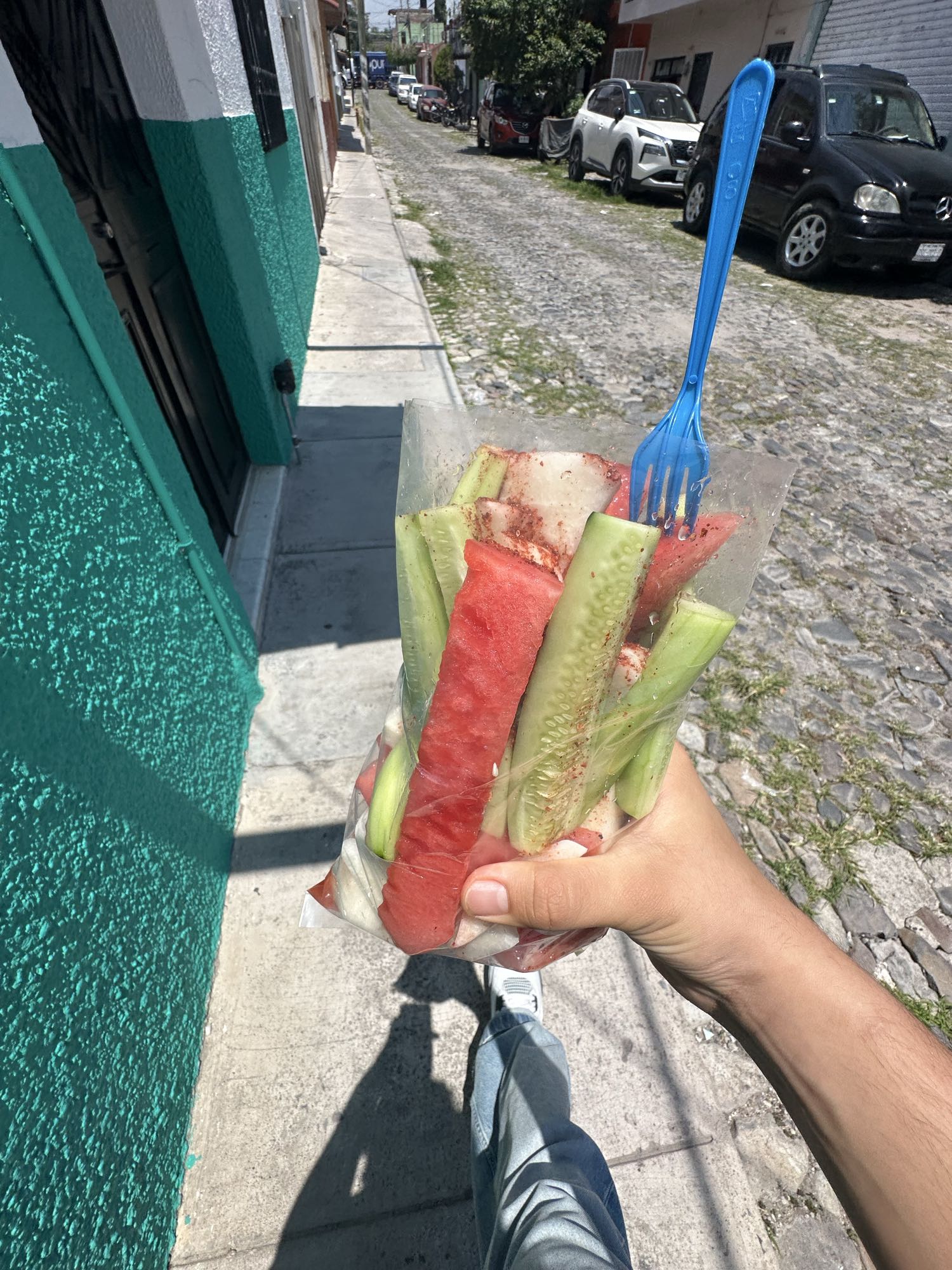 Fruta con chile y limón