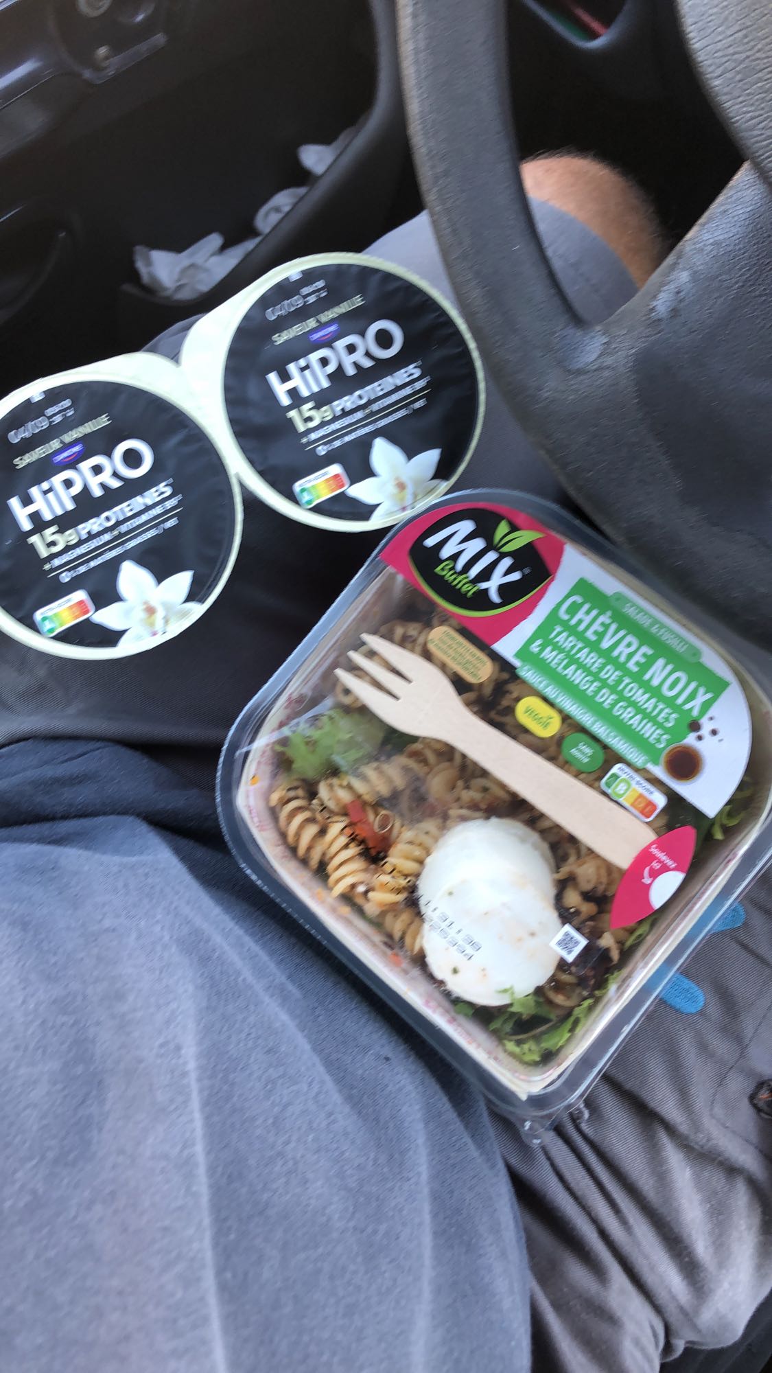 Salade chèvre noix et yaourts