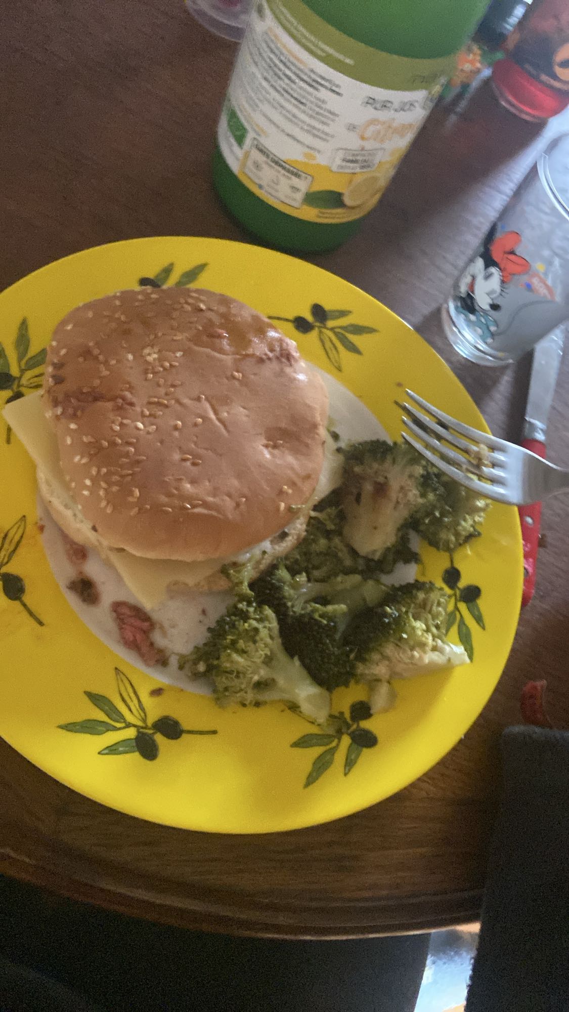 Burger et brocoli