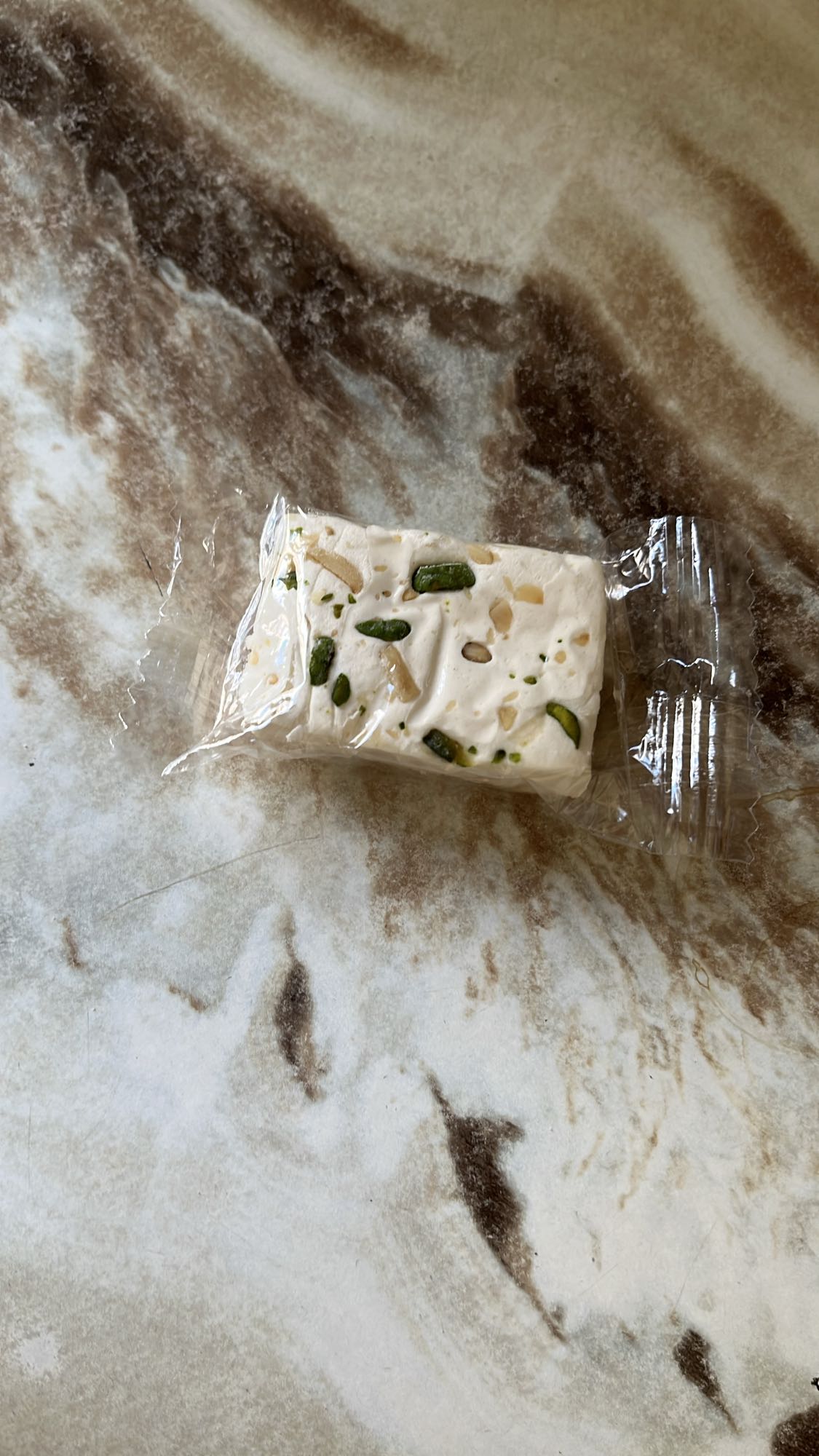 нуга с фисташками