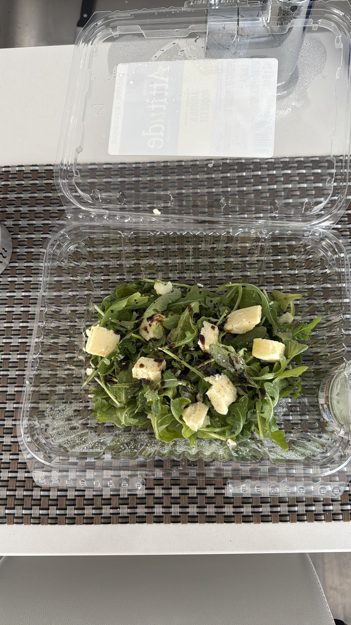 Salade roquette fromage