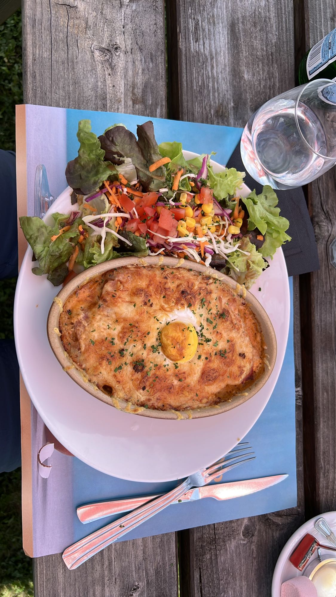 Gratin et salade mixte