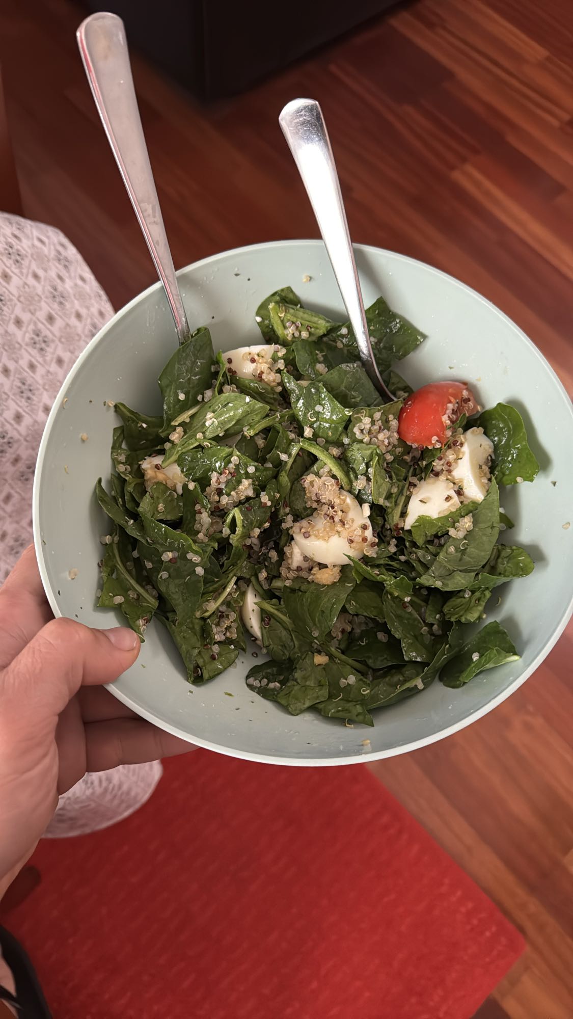 ensalada de espinaca y quinoa