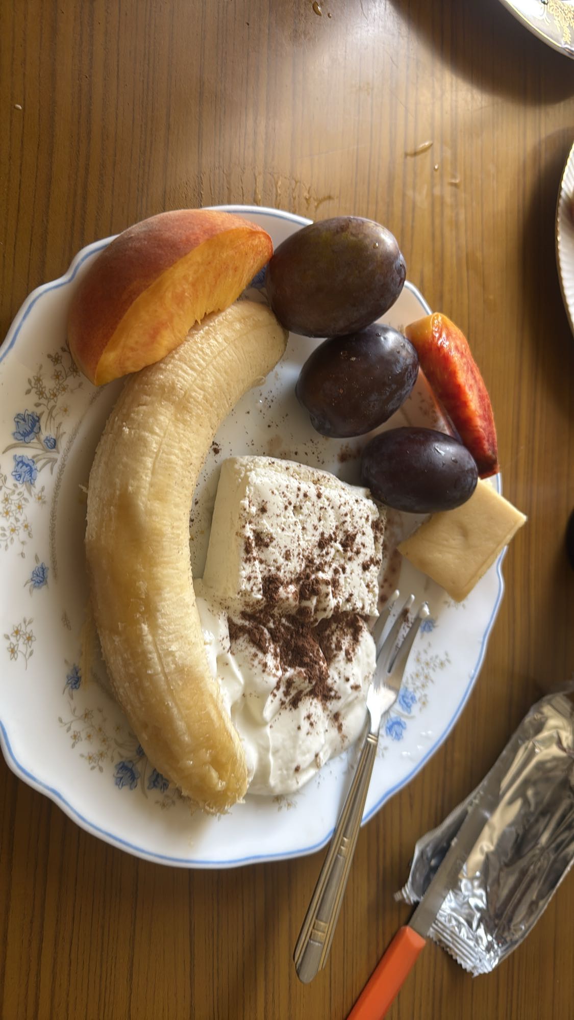 Fruit and protein plate