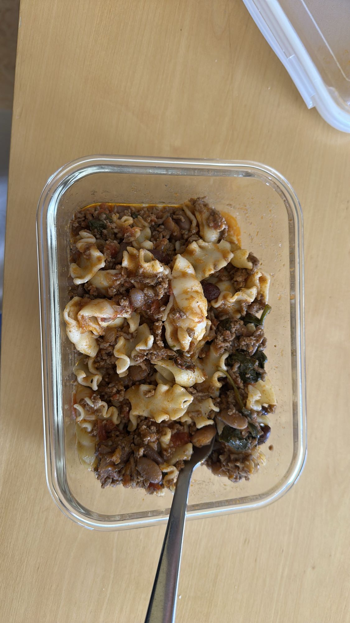 Köttfärspasta med bönor