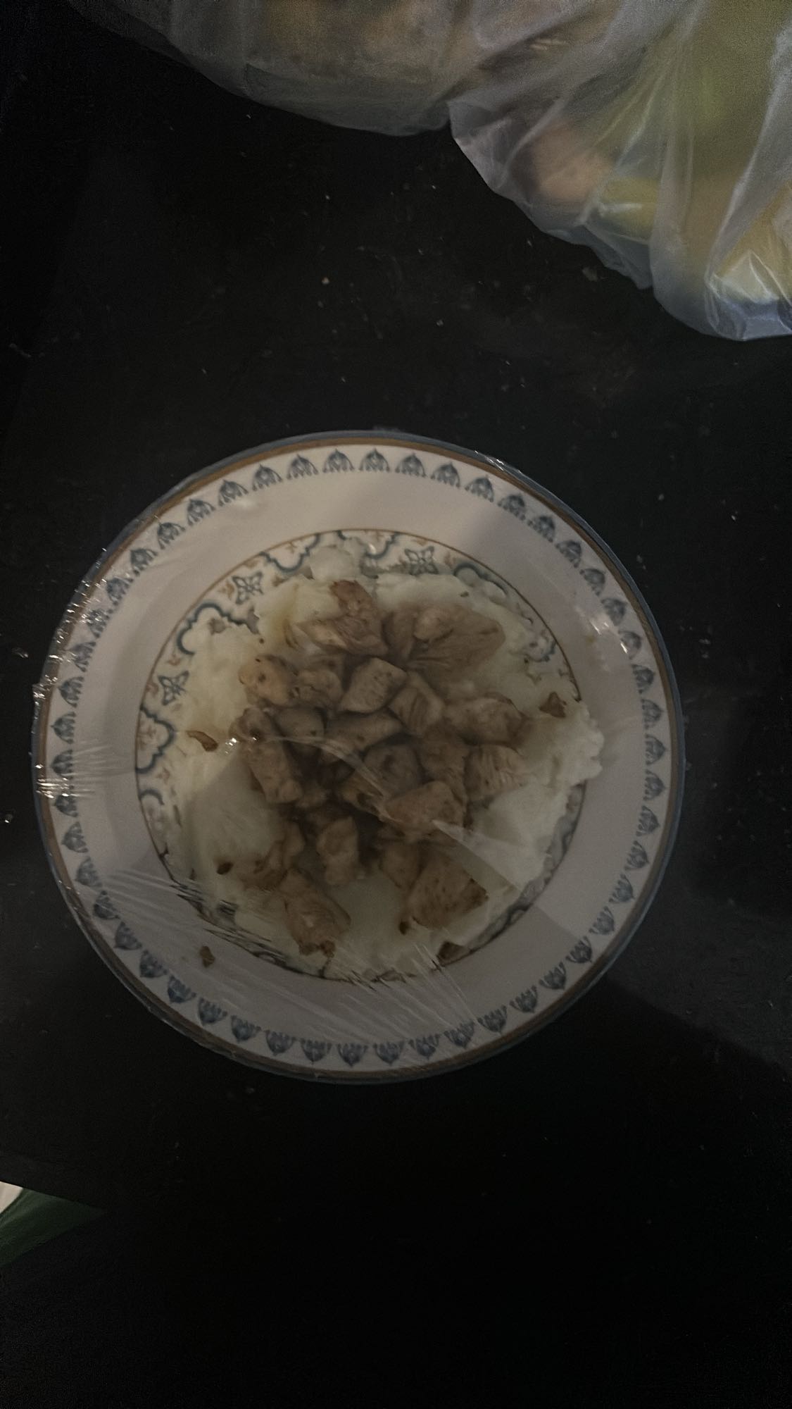 Chicken with mashed potatoes