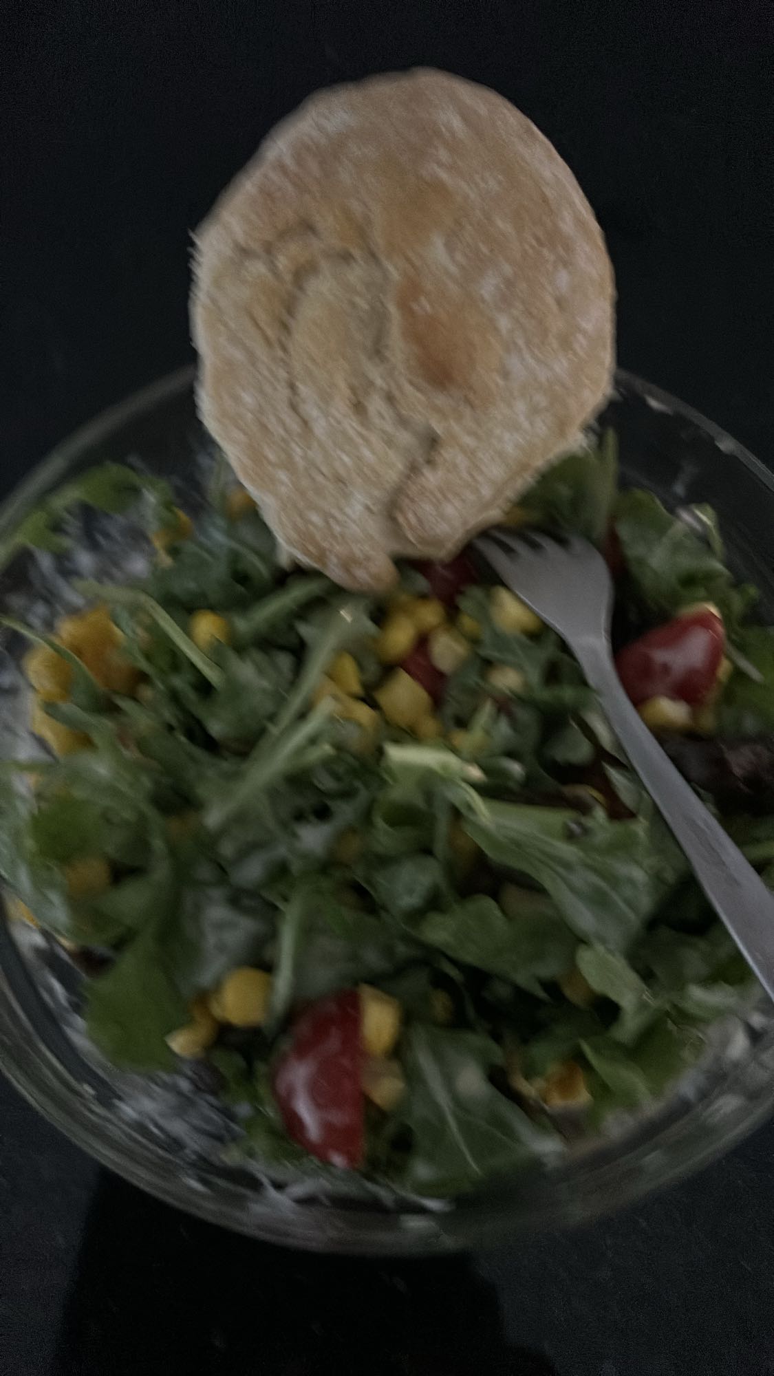 Groene salade met broodje