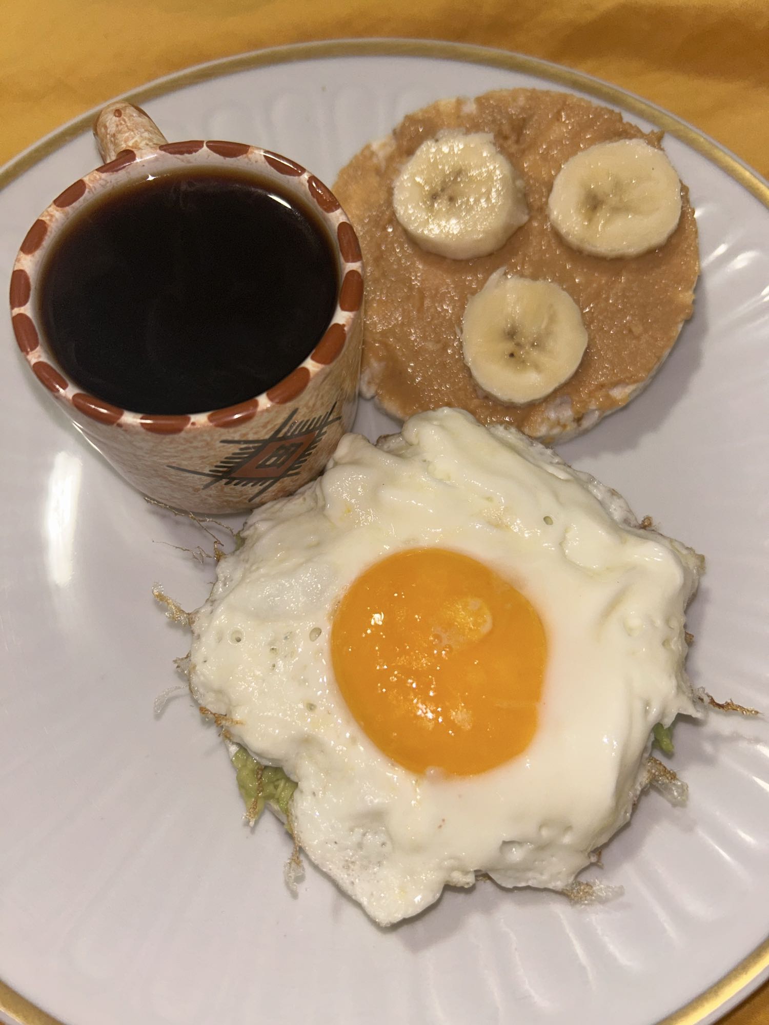 Petit-déj œuf et galette