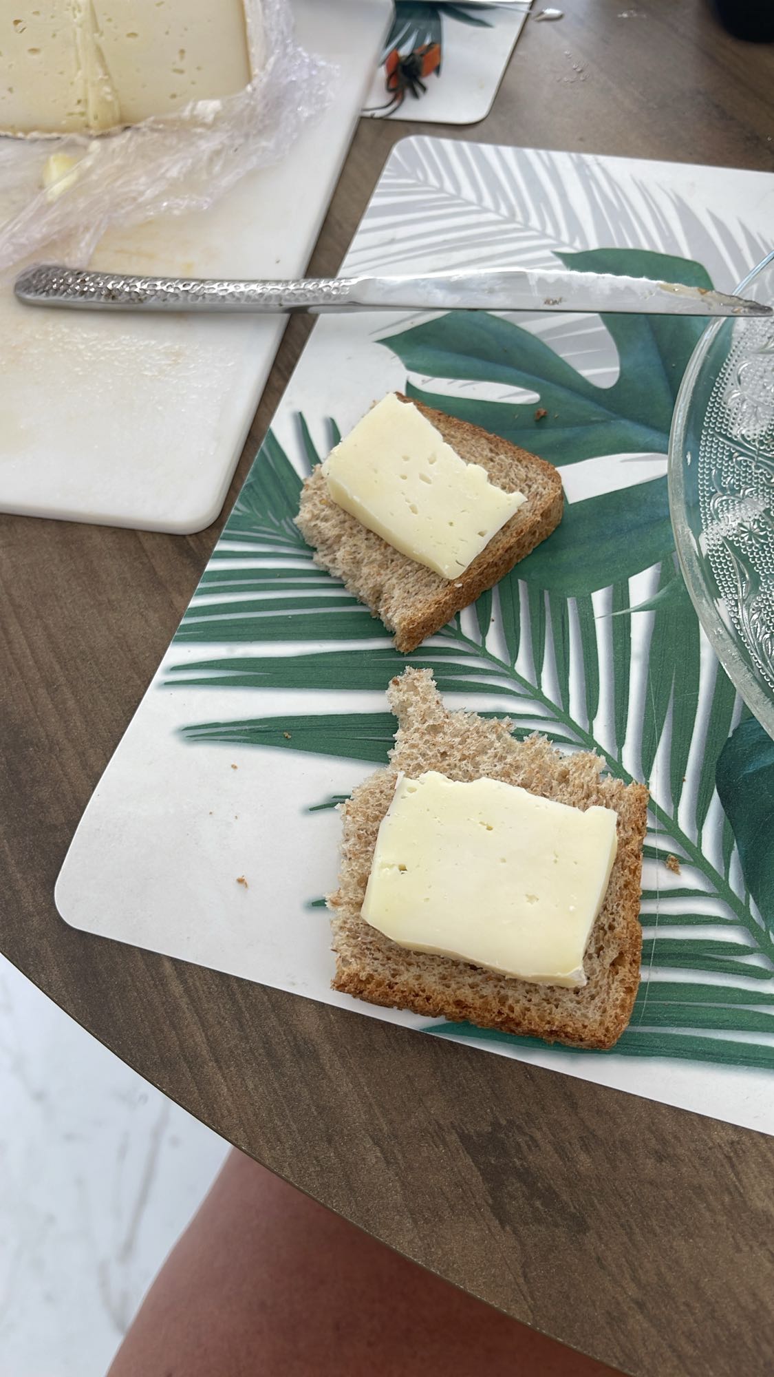 Pain complet et fromage