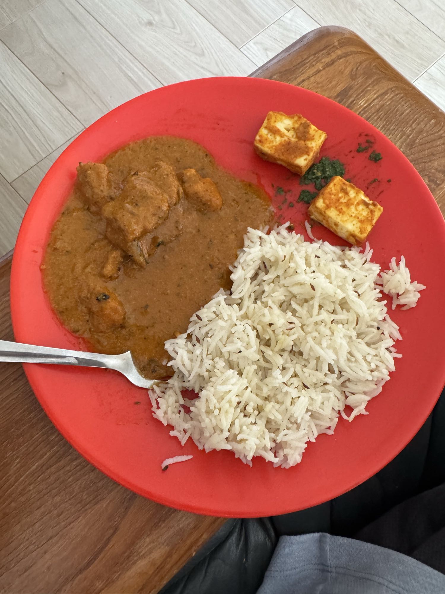 Chicken curry with grilled tofu