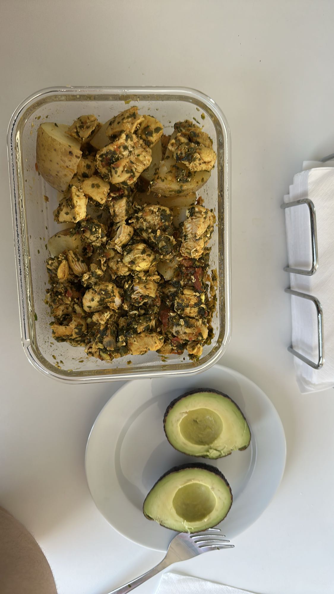 Kyckling med potatis & avokado