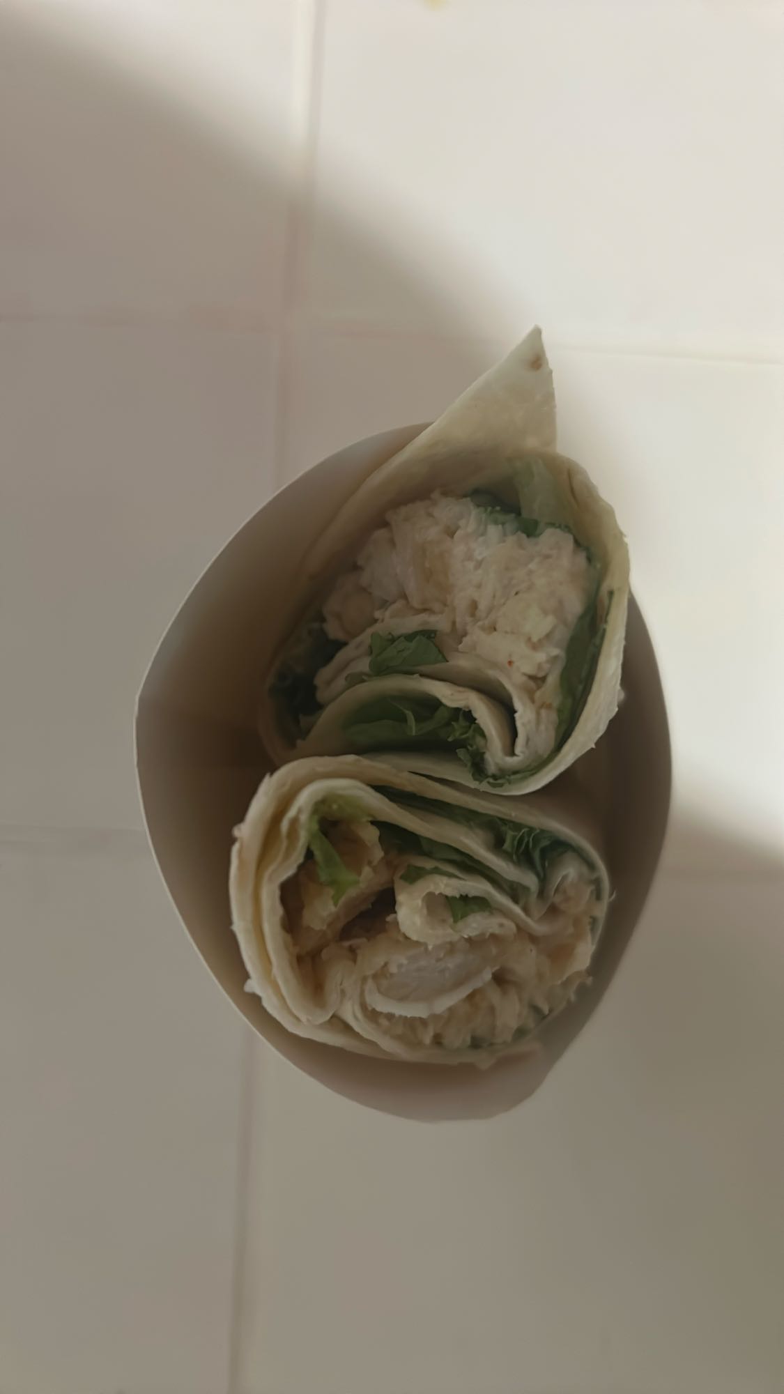 Wrap au poulet et salade