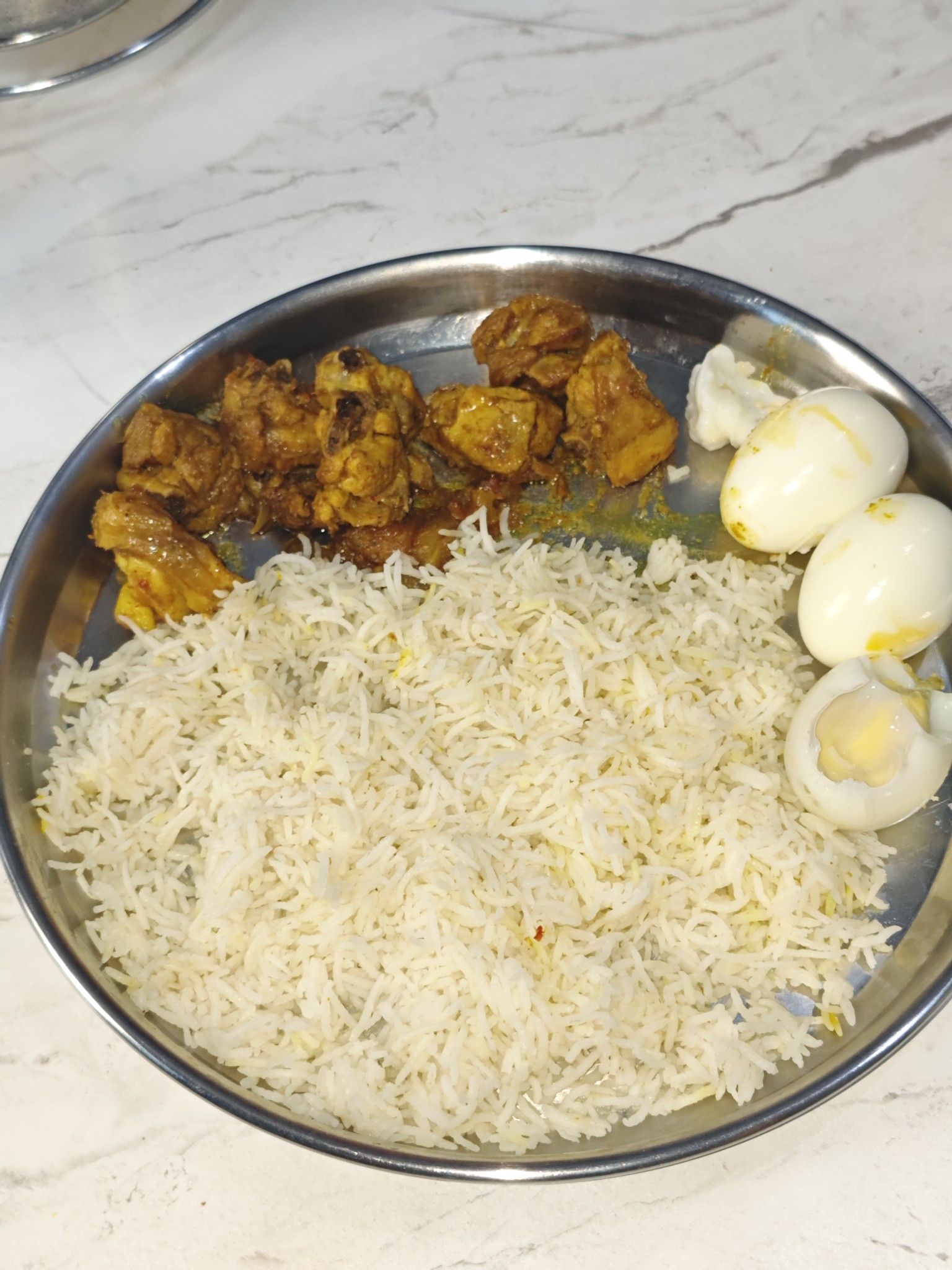 Chicken rice with eggs