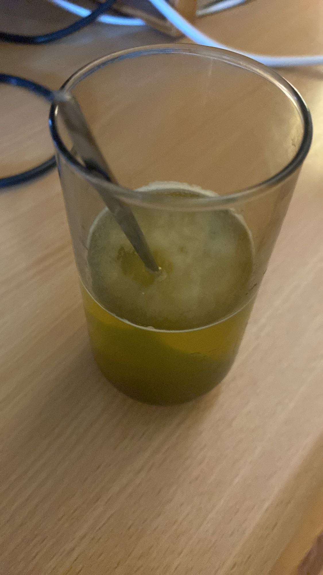 napój z oliwą i cytryną