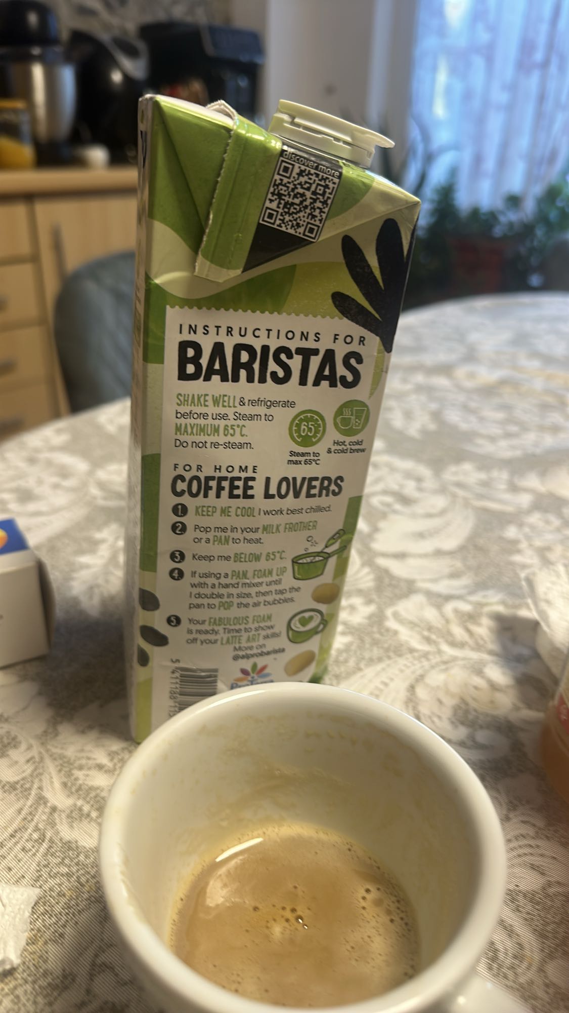 Cafea cu lapte vegetal